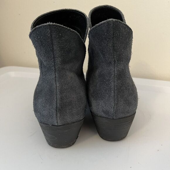 me TOO! ZENA BOOTS Blue Suede Leather Booties Shoes size 8M Ankle‎ Boots READ - Picture 3 of 7
